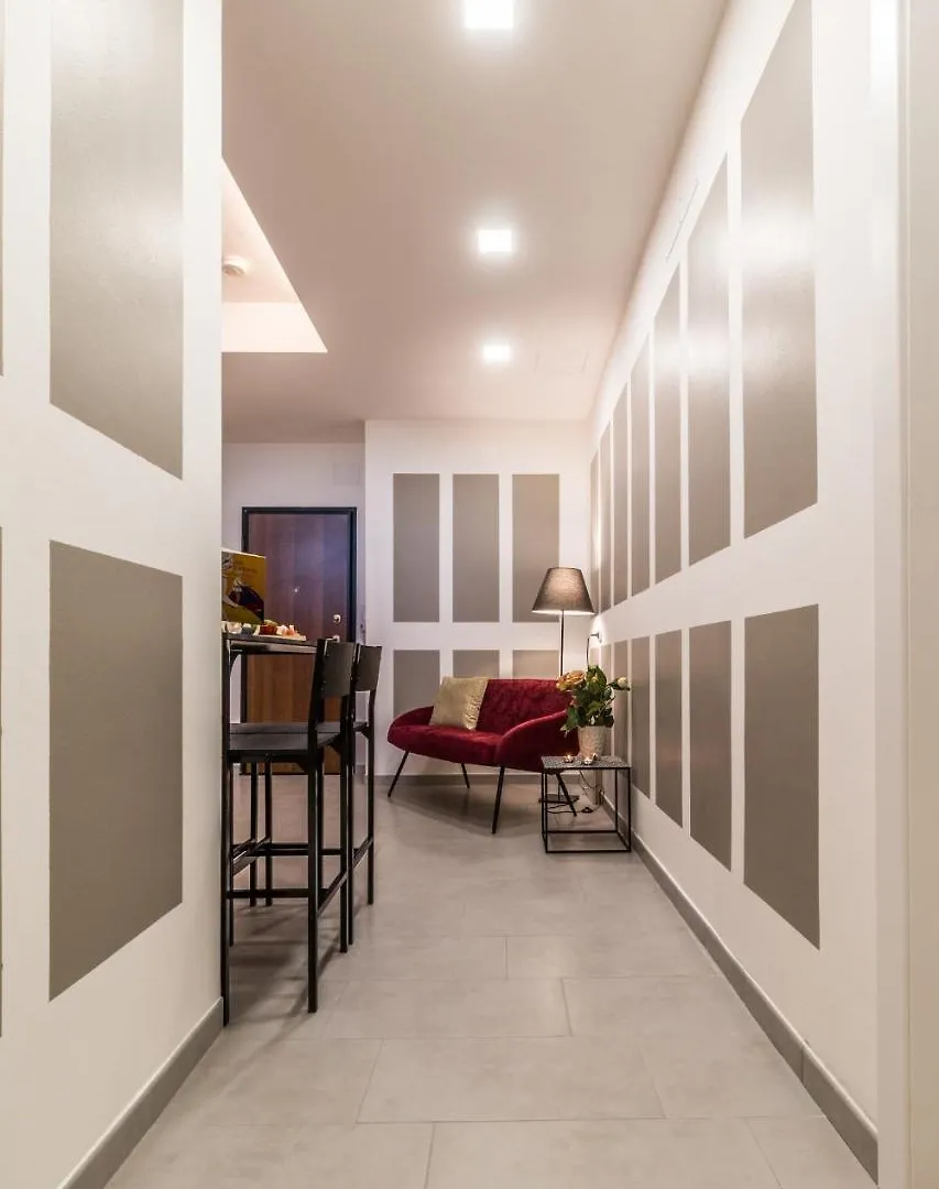 בית הארחה בולוניה 4 Star Boutique Rooms